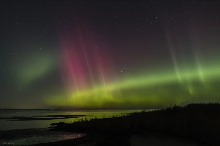 Usædvanligt nordlys over Danmark sammen med komet C/2025 A6 Lemmon