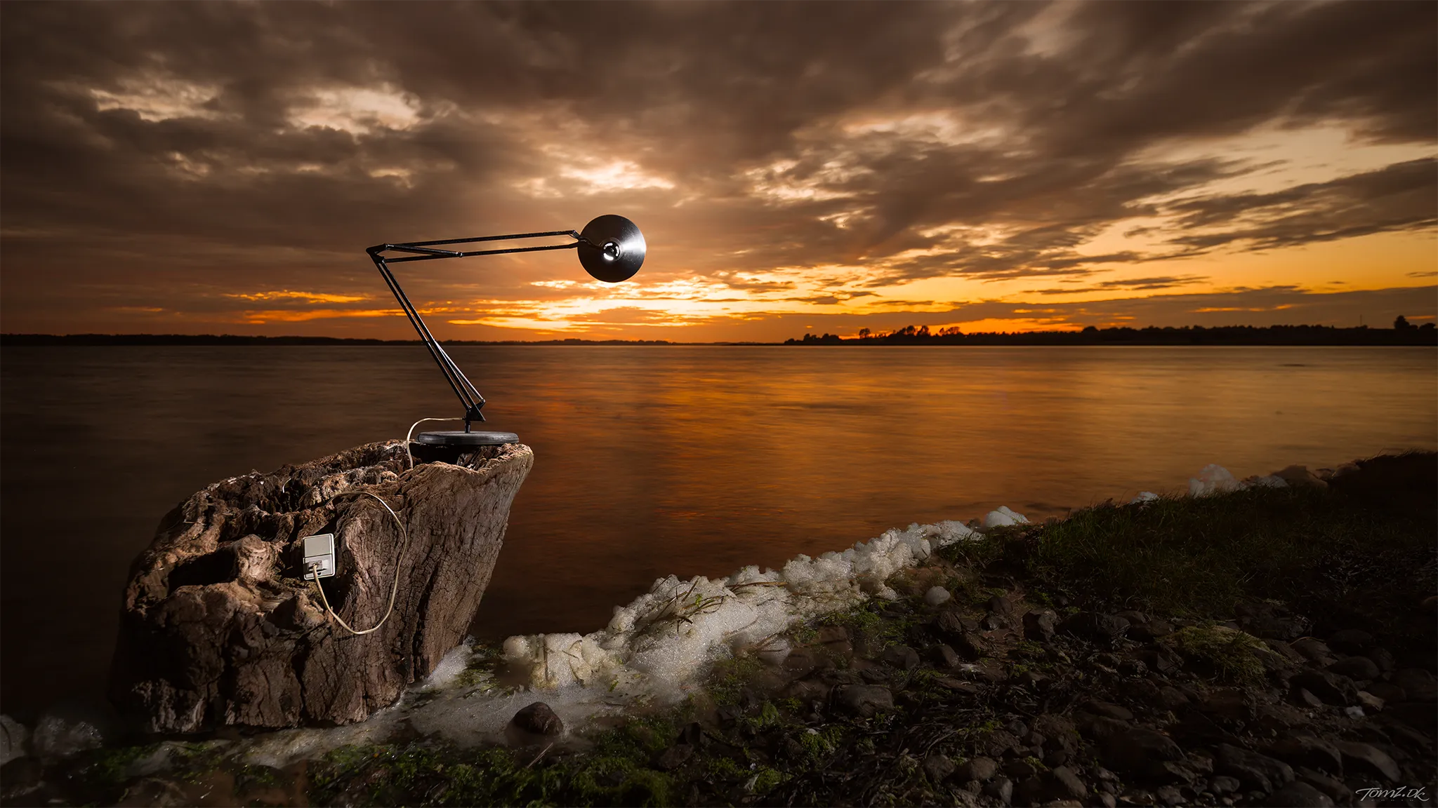 Fotoudstyr til natfotografering af Mælkevejen og nordlys i Danmark med kamera, stativ, objektiver og praktisk tilbehør